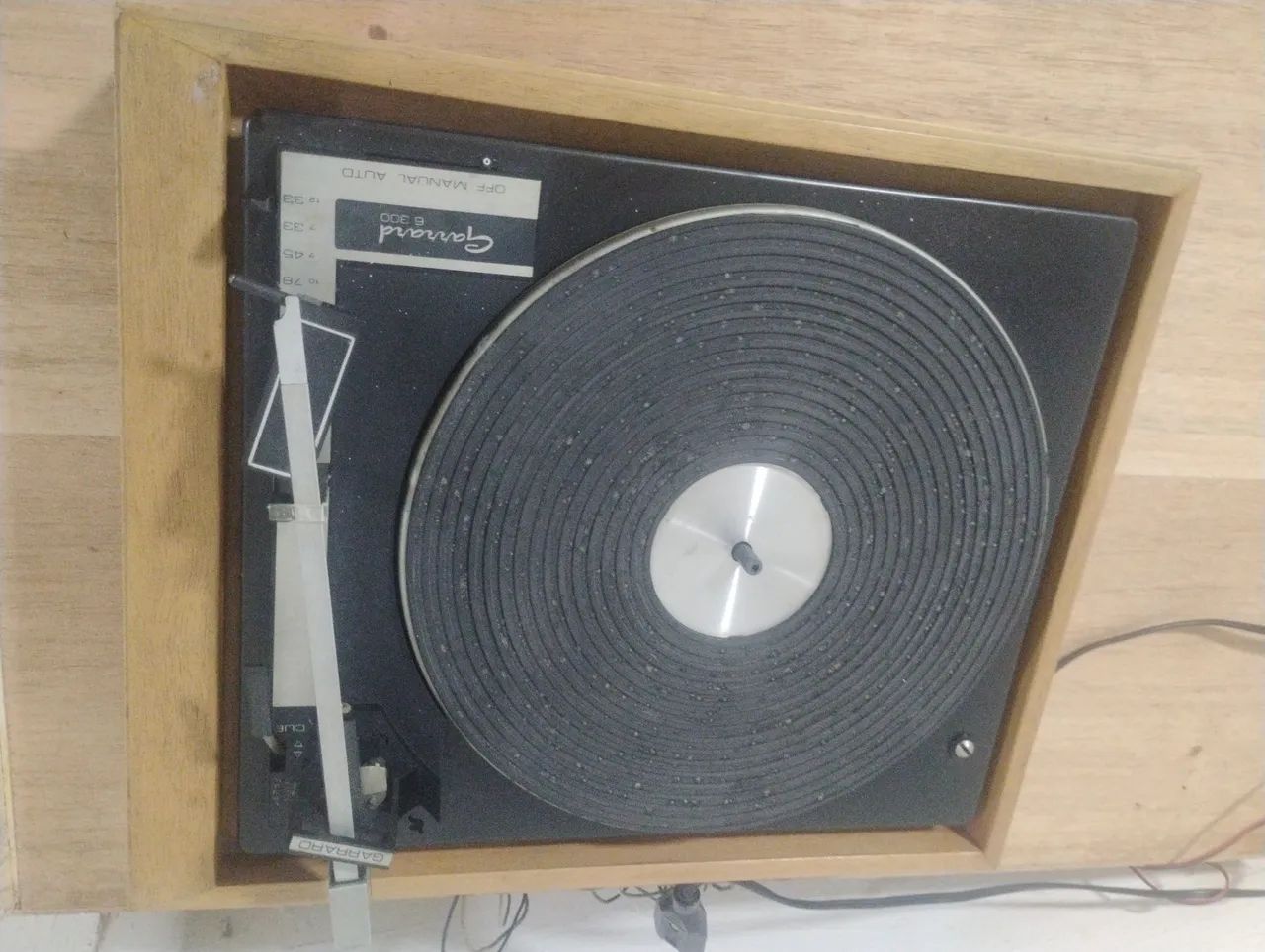 Toca disco Gradiente Garrard 6 300