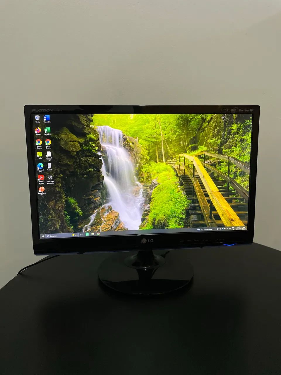 Monitor LG modelo M2280A PM 21.5 