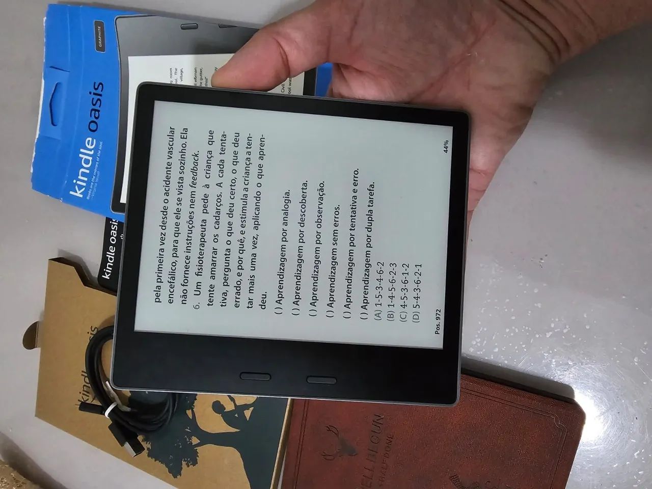 Kindle Oasis 7" + capa premium - Foto 6