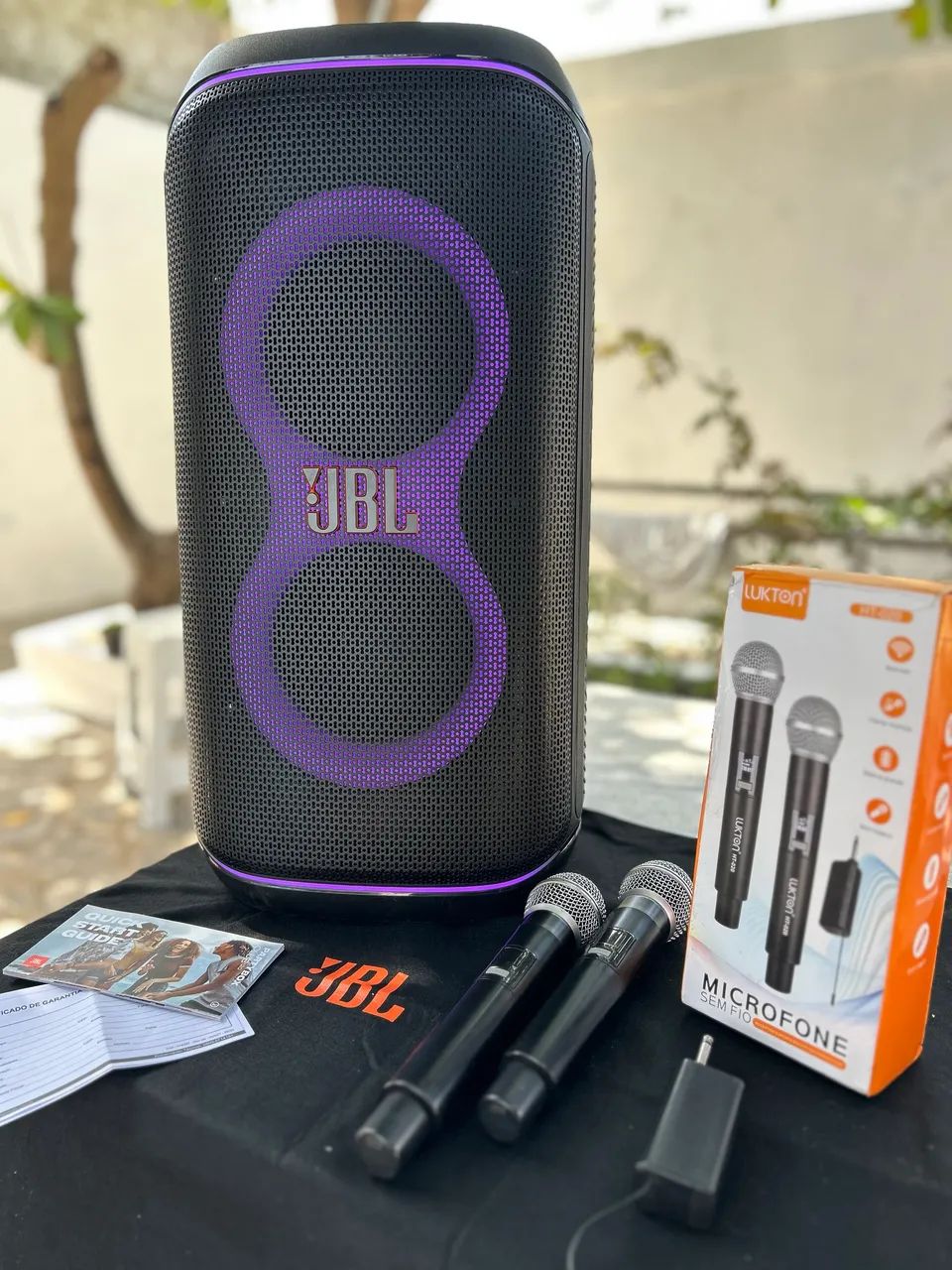 JBL Party Box 120 + Kit 2 Microfones Sem Fio