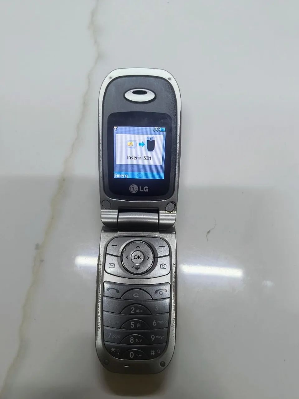 Celular LG Flip 