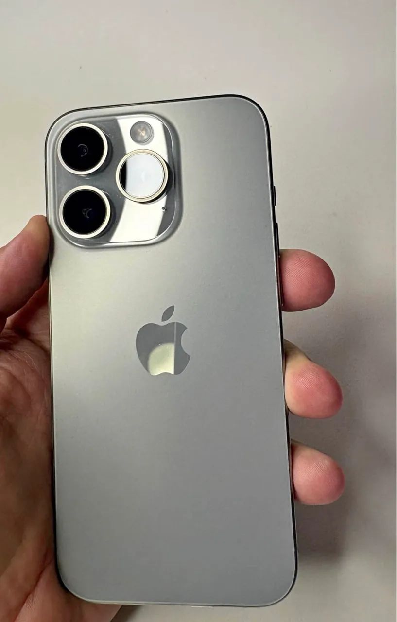 iPhone 15 pro  - Foto 2