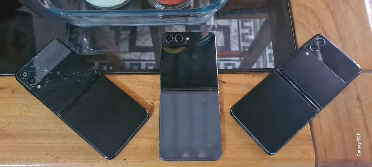 2 Galaxy Flip Z3 e 1 Z5 - Foto 5