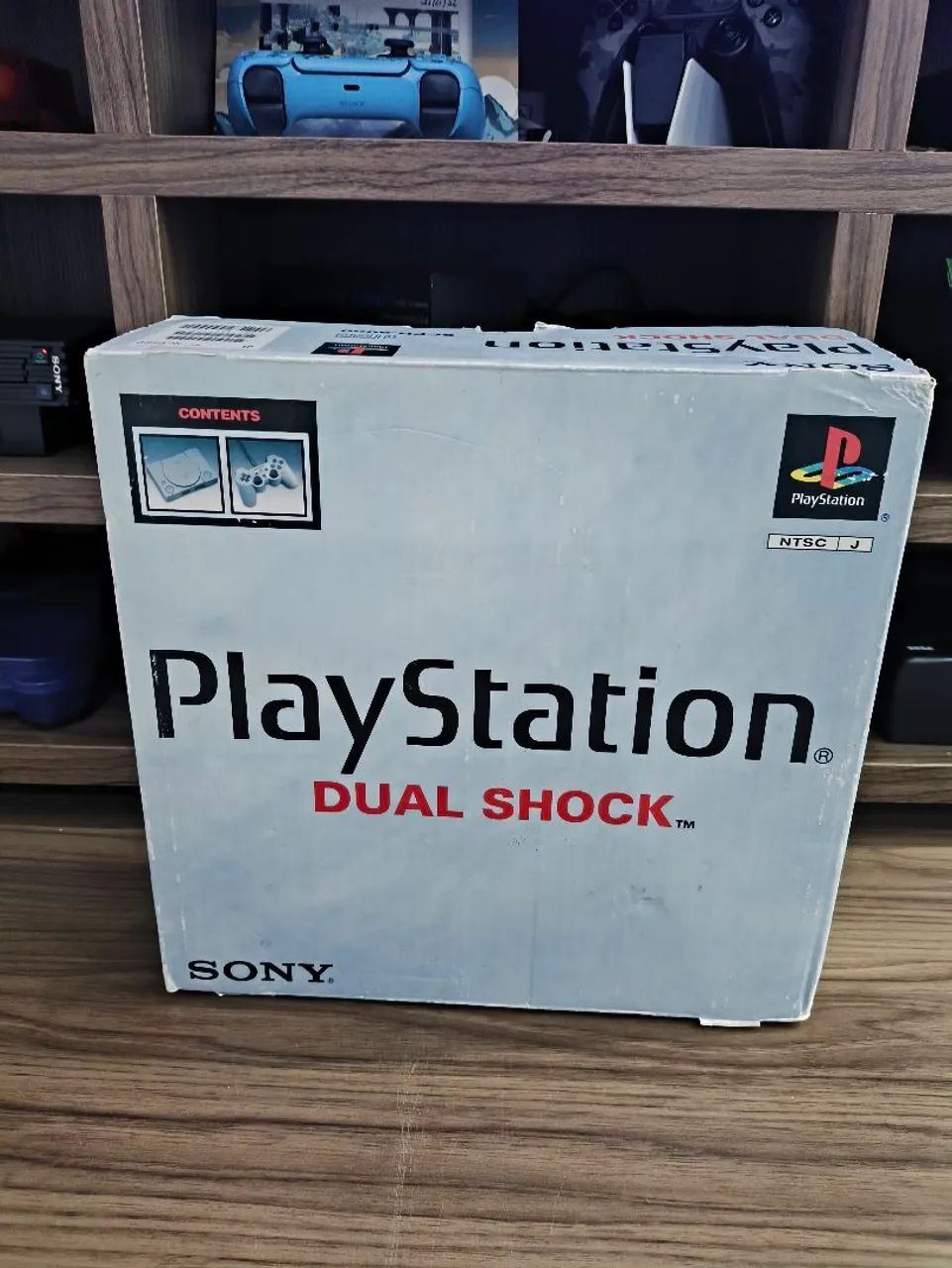 Playstation 1 com caixa e manual funcionando perfeitamente 