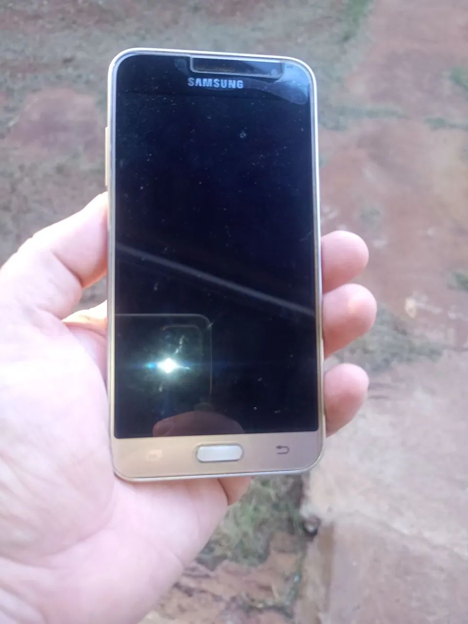 Samsung Galaxy J7 (2015)
