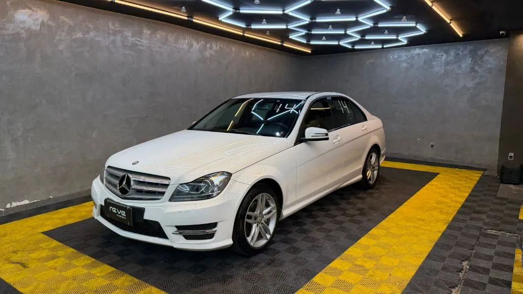 Mercedes-Benz C-200 Avantgarde 2.0 TB 16V 184cv Aut. 2014