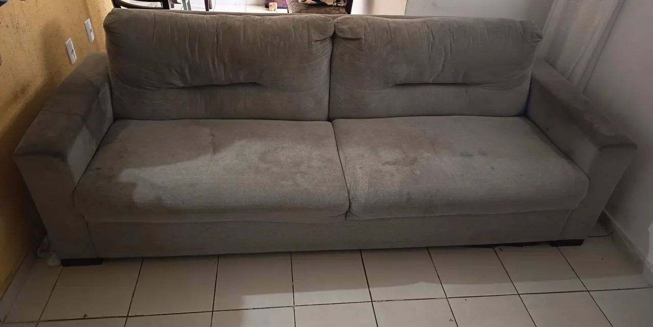 Sofá 3 lugares 