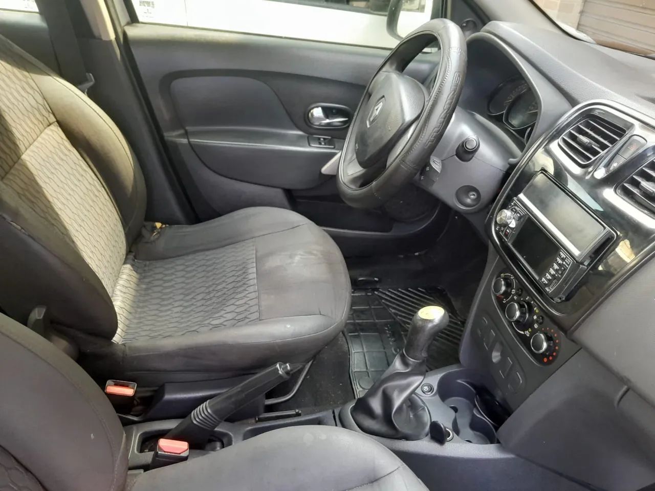 Renault Sandero Expression Hi-power 1.0 16V 5P 2015 - Foto 11
