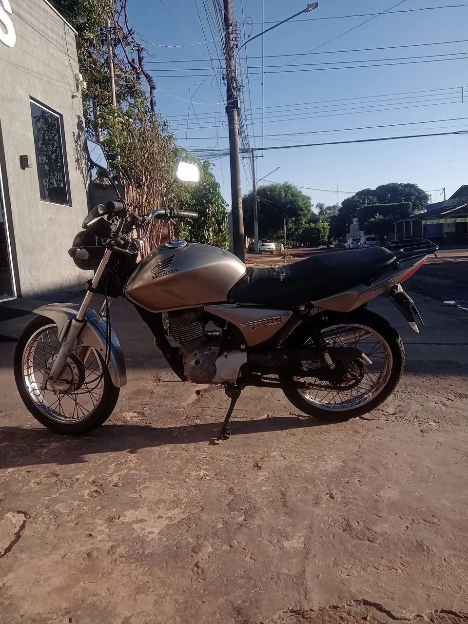 Vendo titan 150 ks 