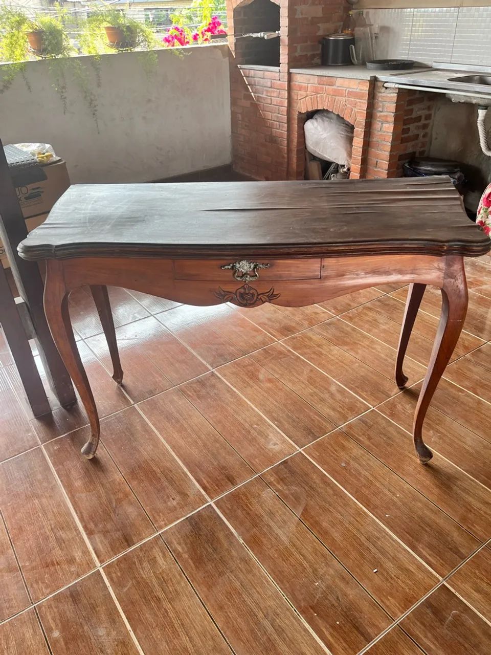 Vendo mesa  600 reais 