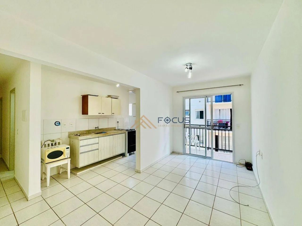 Apartamento com 2 dormitórios para alugar, 60 m² por R$ 2.330,00 - Medeiros - Jundiaí/SP