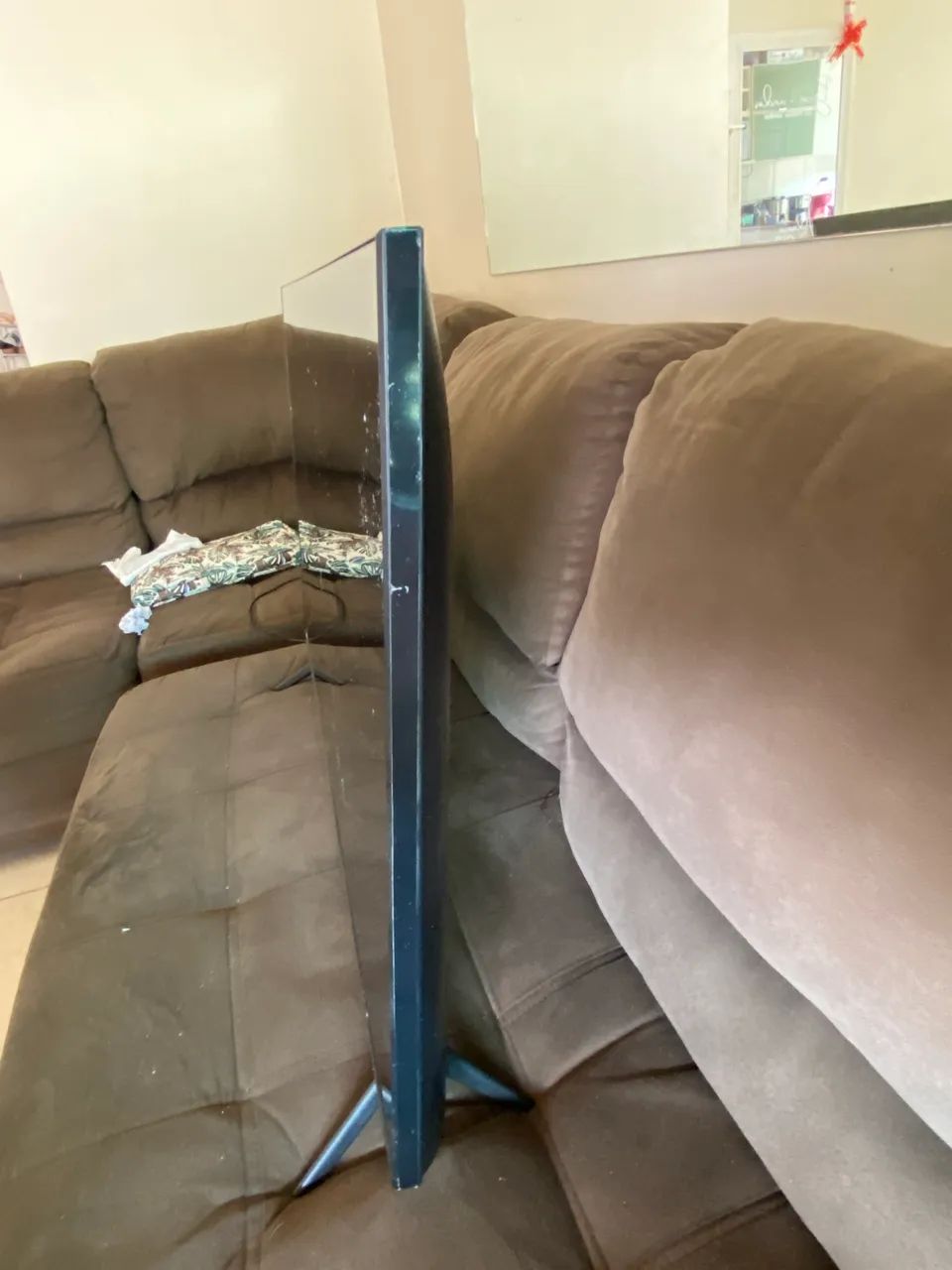 Smart TV 43" Samsung 4K UHD Crystal UHD R$ 900,00 pra levar hoje - Foto 4