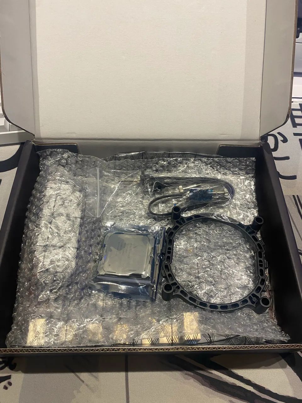Kit Xeon 2680v4 + Placa mãe Qyida D4 LACRADO! - Foto 3