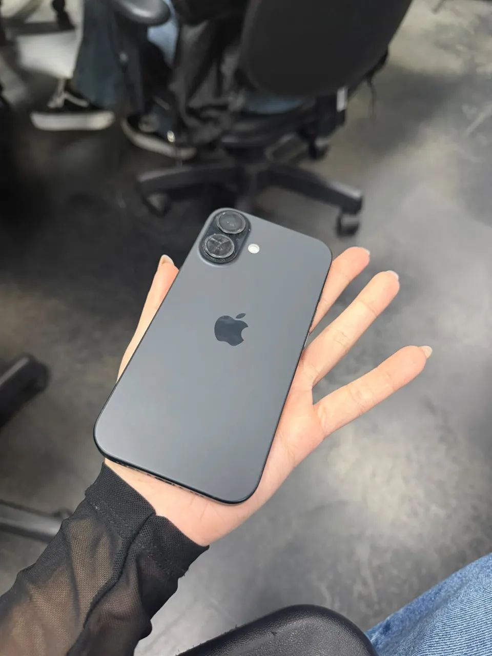 iphone 16 normal 