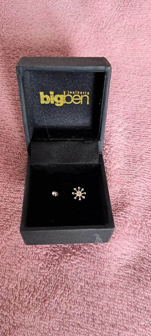 Piercing em ouro branco 18k