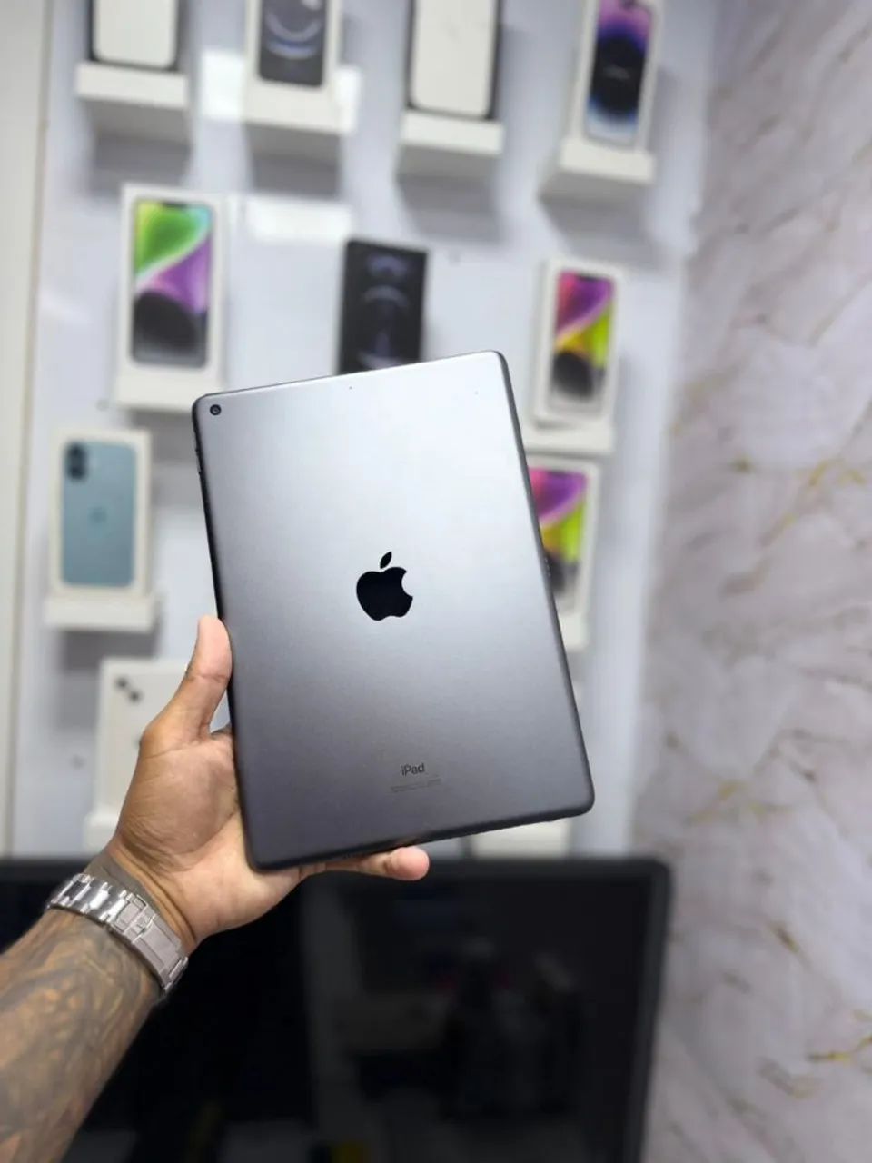 IPAD 9 64GB SILVER<br>R$1.550,00