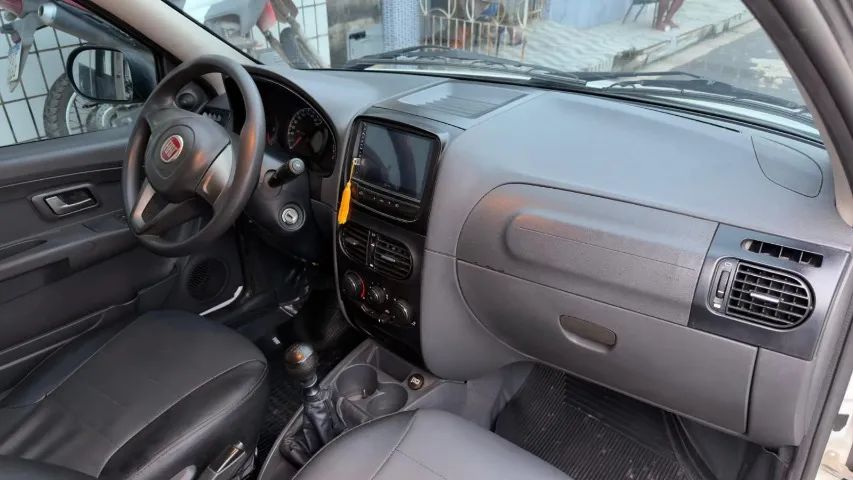 Fiat Strada Working Hard 1.4 Fire Flex 8V CD 2017 - Foto 5