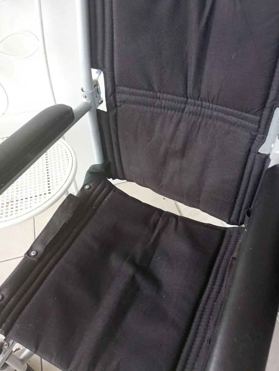 Cadeira de Rodas Dobrável Compacta até 115kg Série Europa Veneza 48cm - Praxis