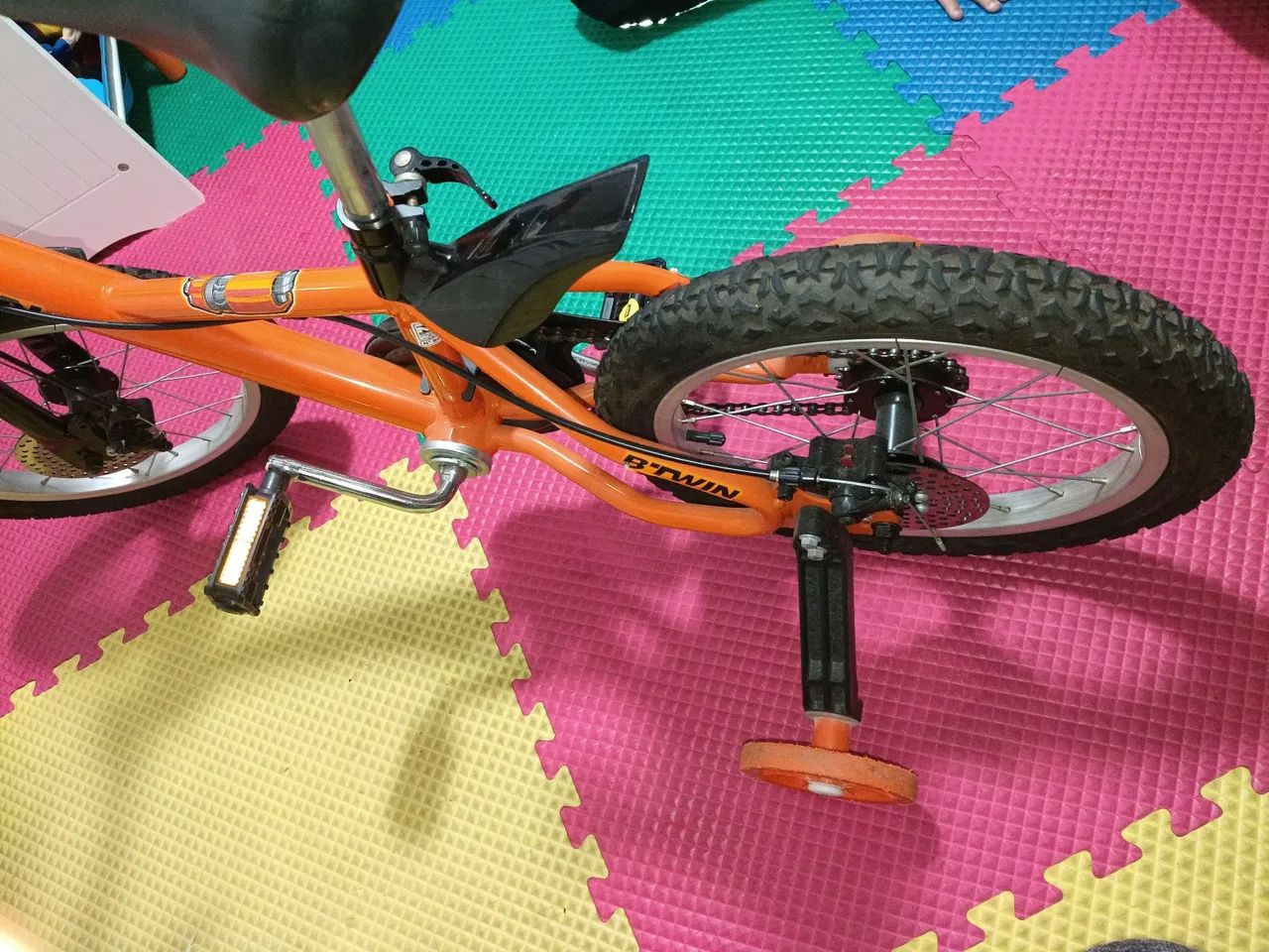 Bicicleta infantil aro 16 - Foto 4