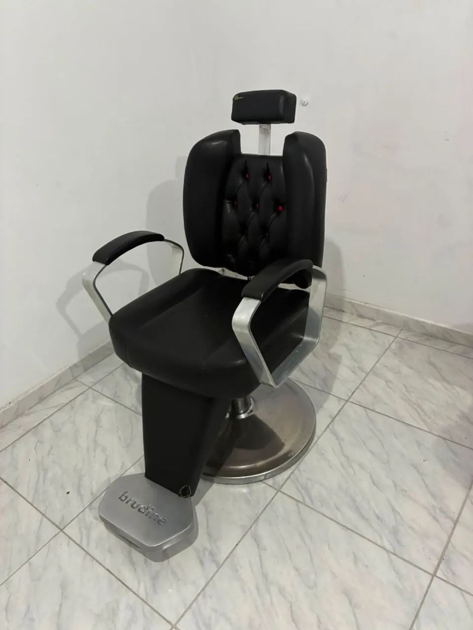 Cadeira de barbeiro top. - Foto 2