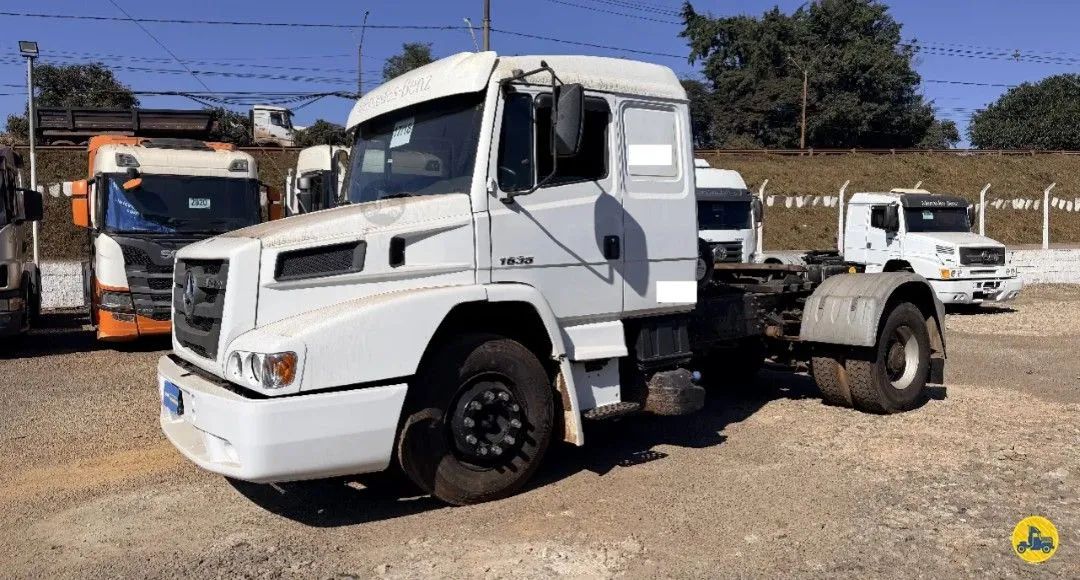 MB ATRON 1635 4X2<br>2017/2018<br>MANUAL - Foto 3