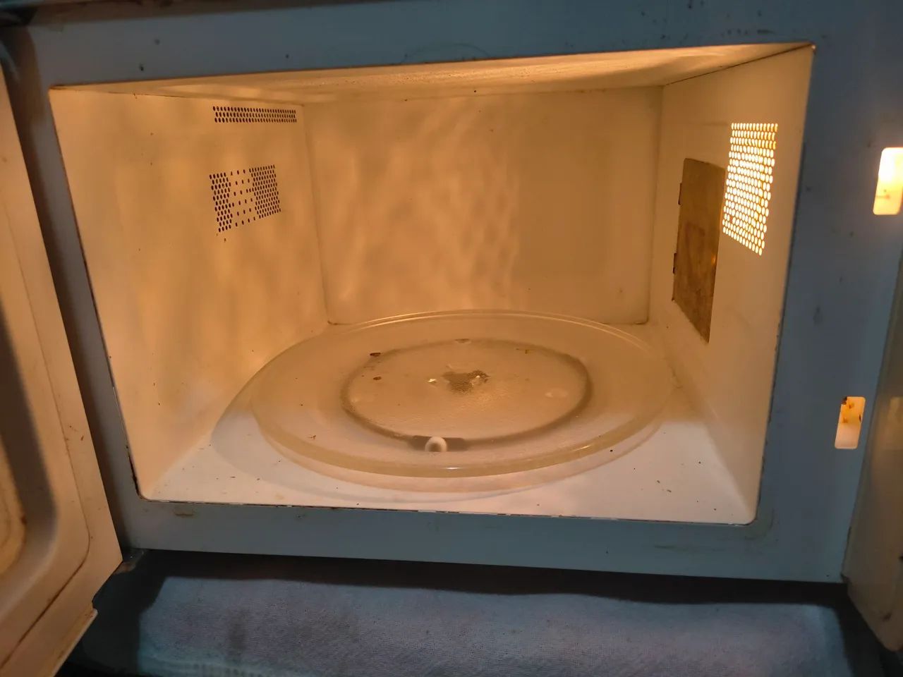 Vendo microondas com defeito (os botões não funcionam)  - Foto 2