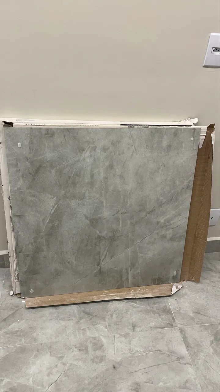 Parcelanato Delta Intense PULPIS CINZA 84 POLIDO