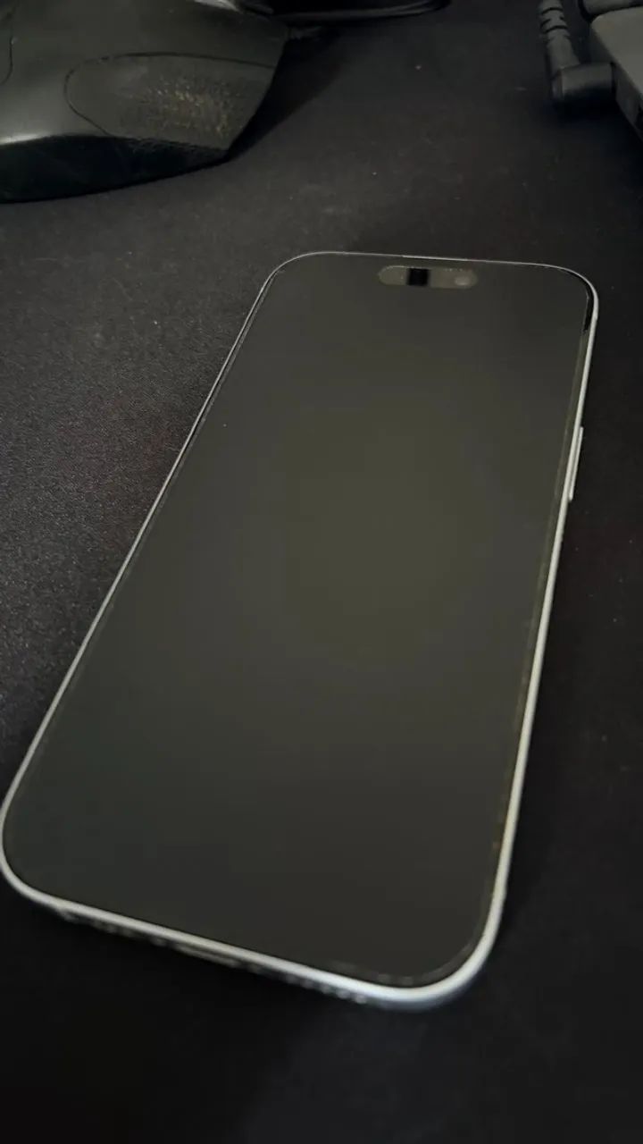 iPhone 15, Branco em ótimo estado! 128GB funcionando perfeitamente. Saúde da Bateria: 75%  - Foto 3