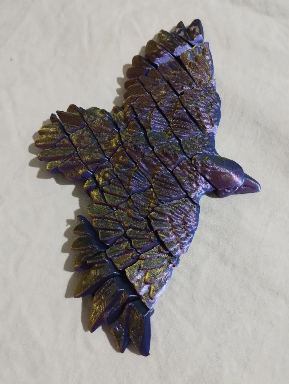 Águia articulada impressa em 3D