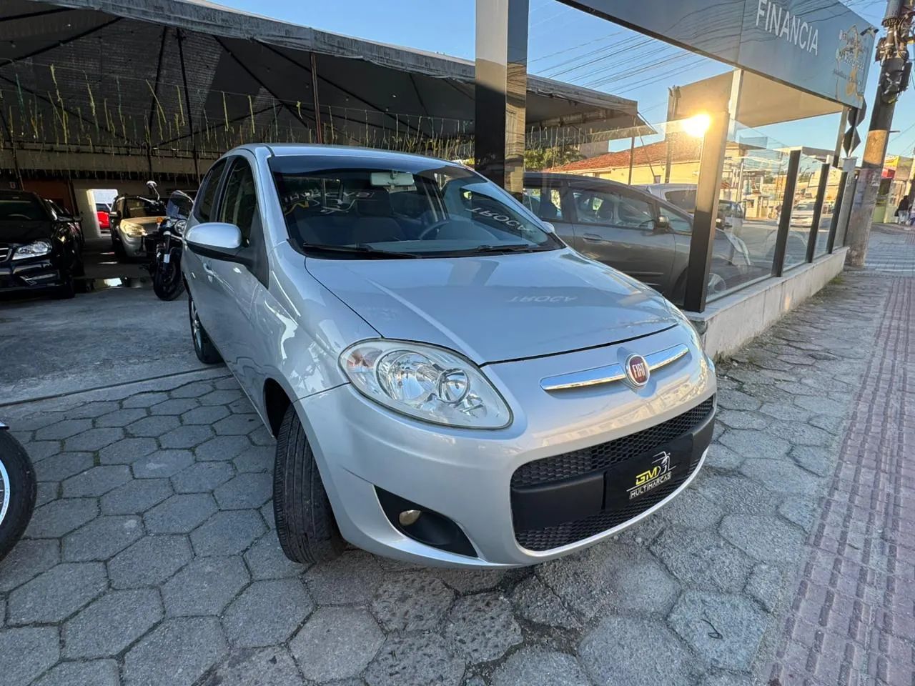 Fiat Palio Attractive 1.0 EVO Fire Flex 8V 5P 2012 - Foto 2