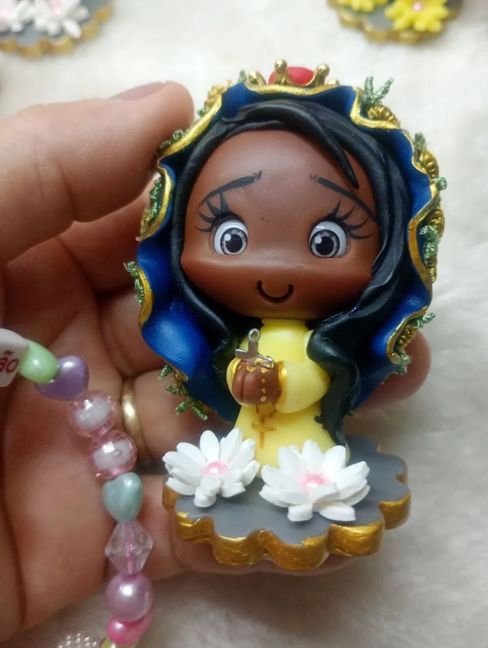 Mini Nossa Senhora Aparecida em Biscuit. - Foto 3