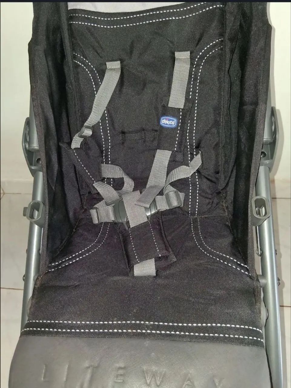 Vendo carrinho de bebê e criança no setor coimbra - Foto 5