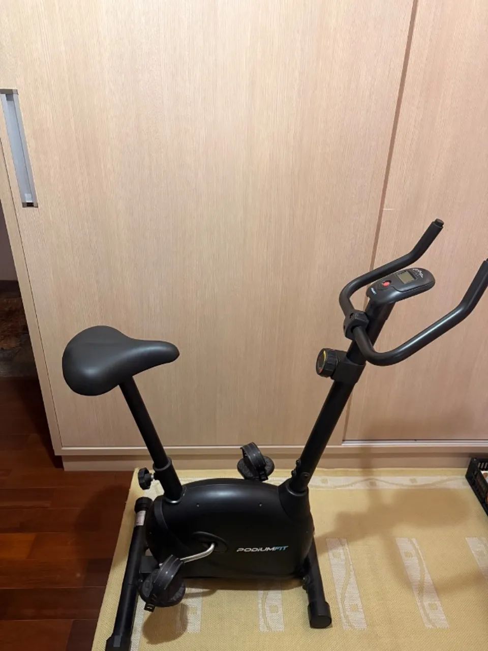Bicicleta ergométrica Podiumfit V100