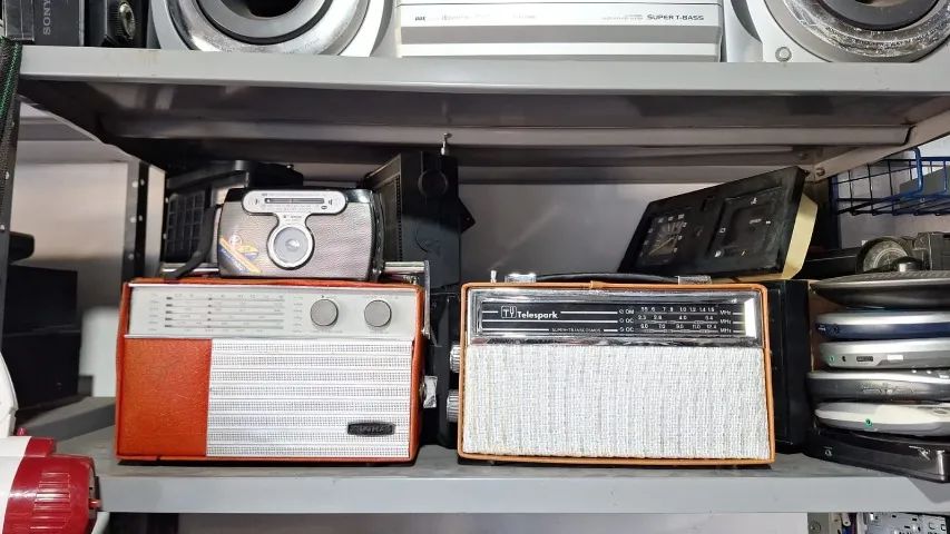 Radios antigos funcionando a partir de 79,00 teste na hora somos loja Valores na descrição - Foto 2