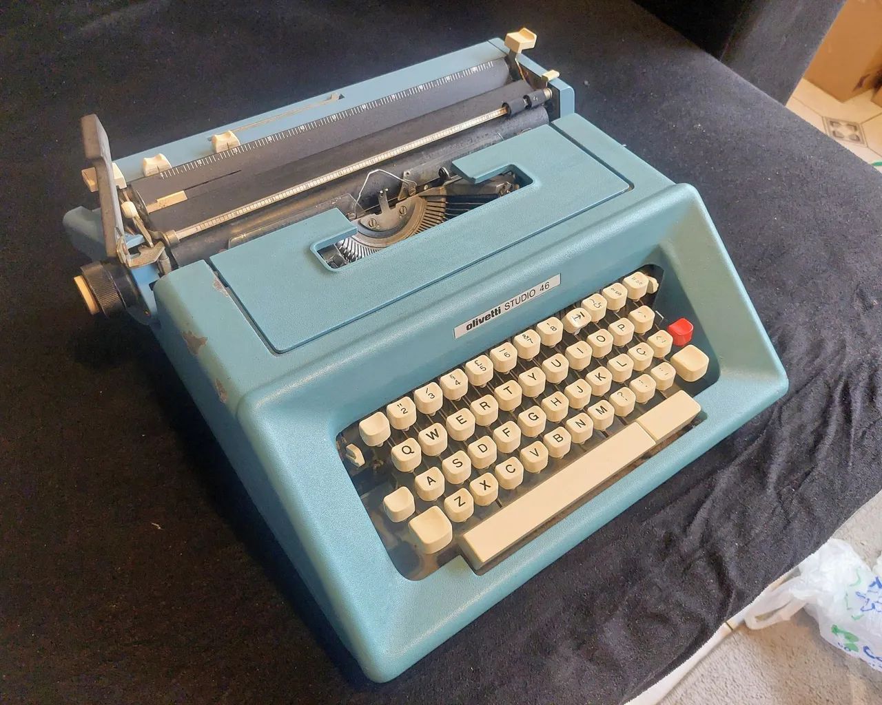 Máquina de Escrever Olivetti Studio 46 - Foto 3
