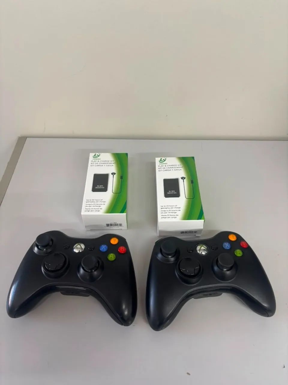 Controles XBOX Com Cabos e Baterias  - Foto 2