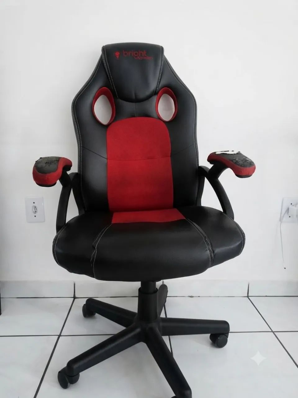 Cadeira Gamer com Defeito Avarias