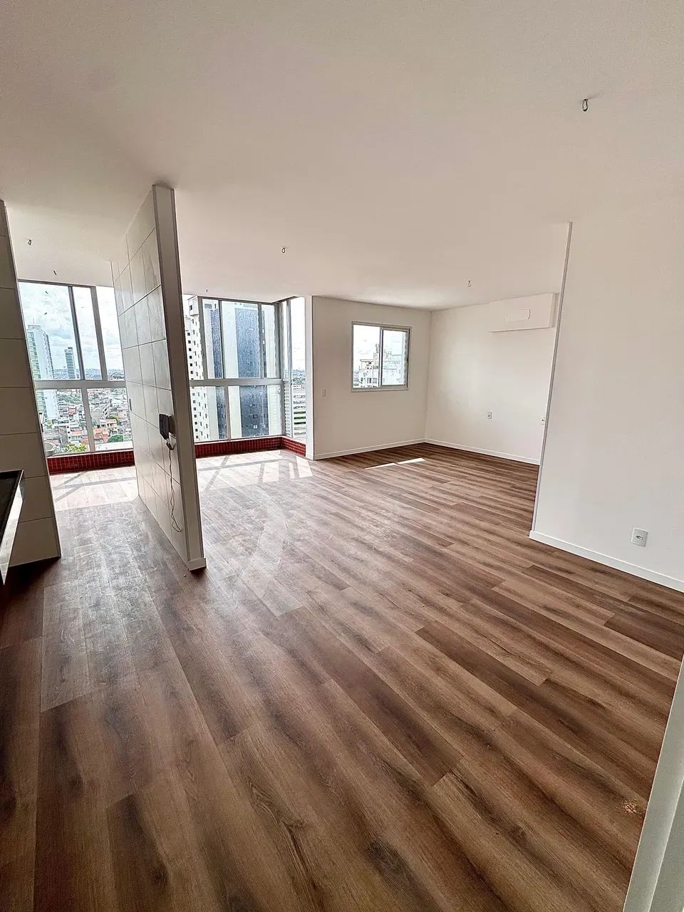 Evidence apto à venda dispõe 48m², 01 suíte, 01 vaga de garagem, nascente total, no bairro - Foto 2