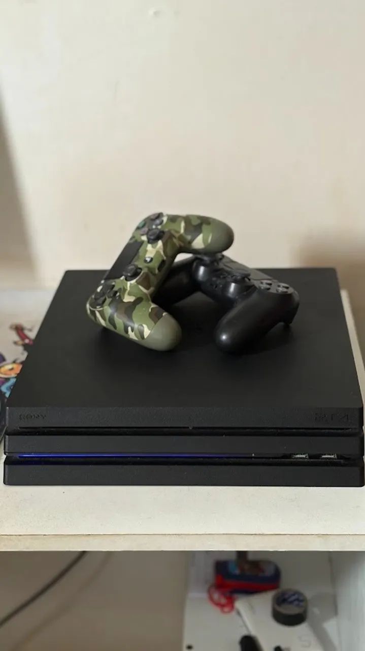 PS4 PRO - 1 TB - Foto 2