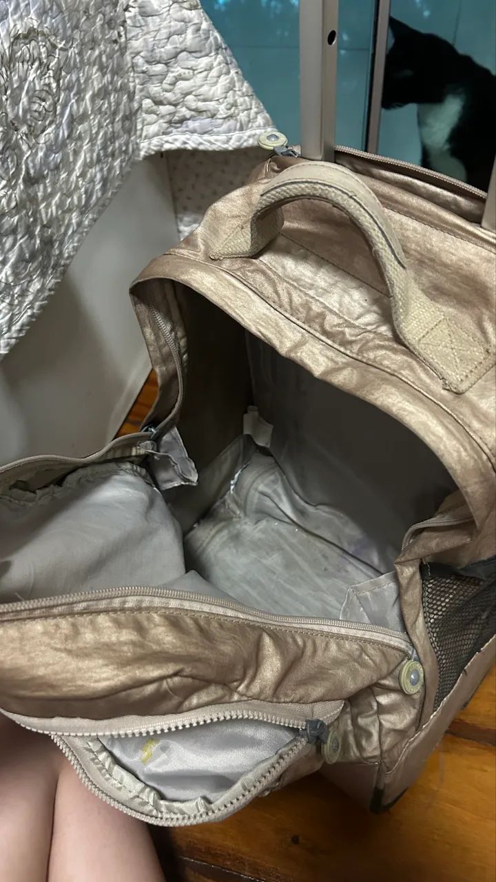 mochila kipling dourada - Foto 4