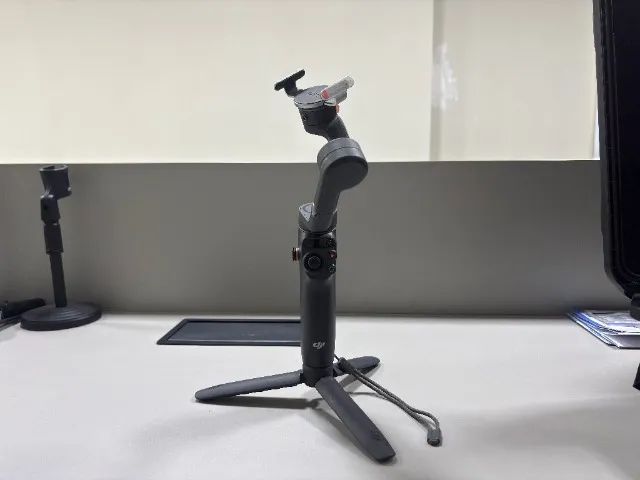 Gimbal DJI Osmo Mobile 6 - Foto 2