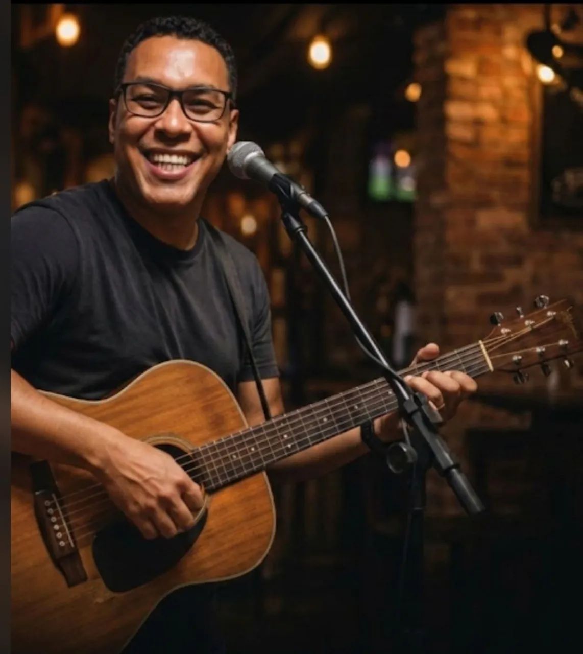 Rafael Gomes voz e violão ao vivo  - Foto 4