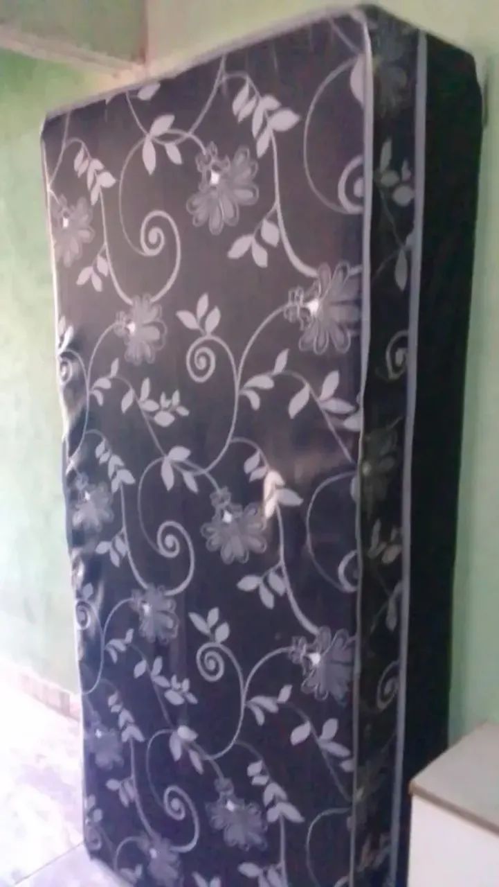 Cama box solteiro conjugada, com colchão embutido cama completa !!