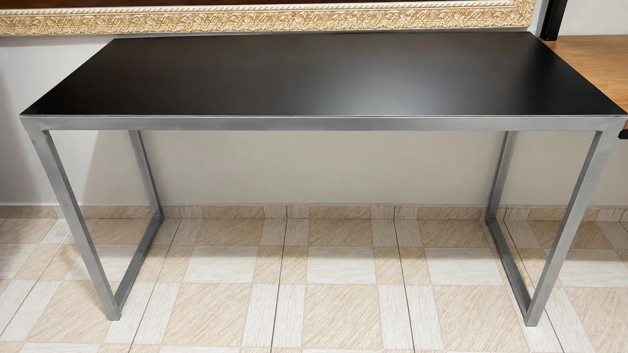 Mesa de ferro