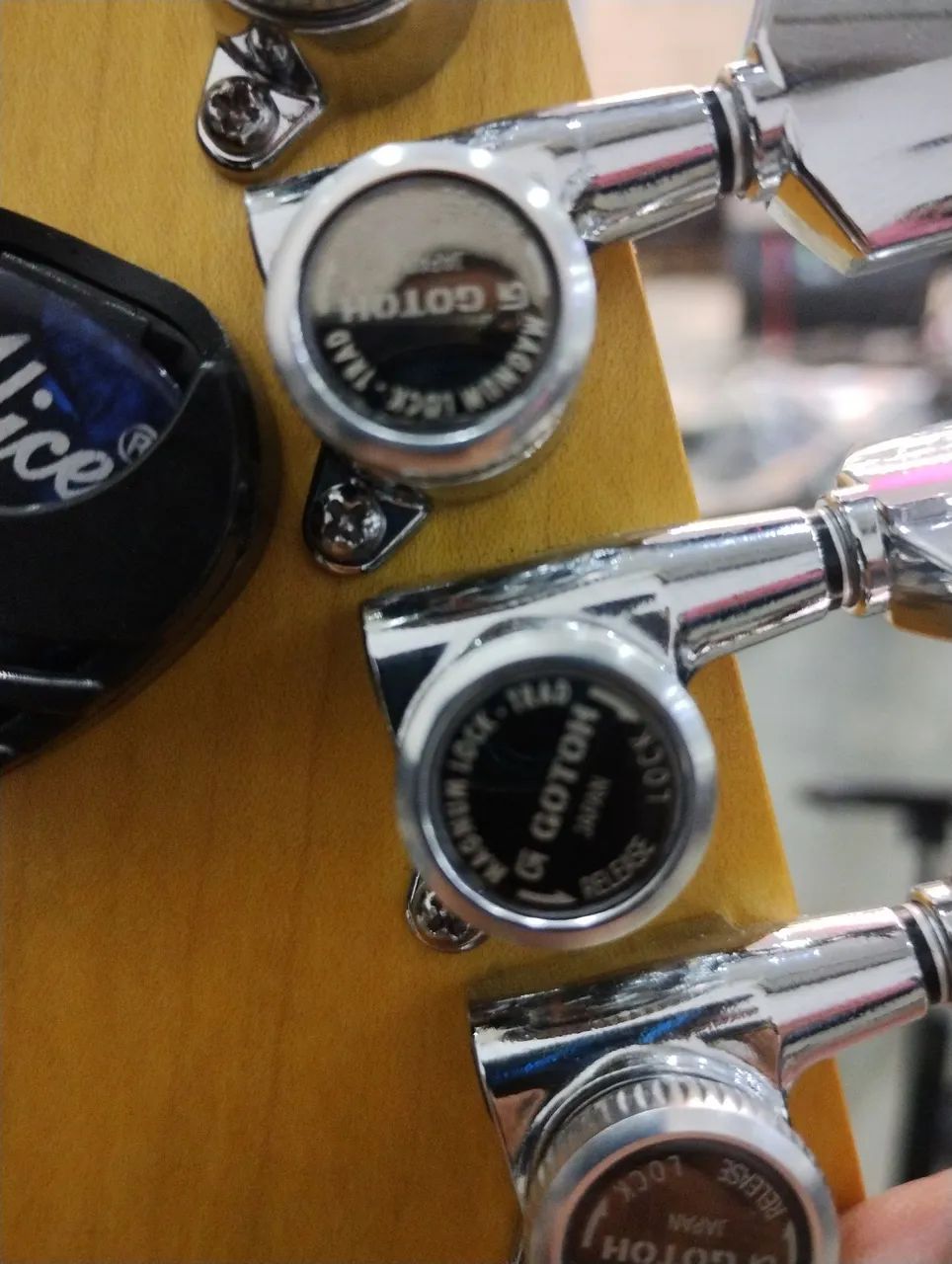 Guitarra Cort G260B - Ponte Gotoh - Tarracha c/trava Gotoh  - Foto 4