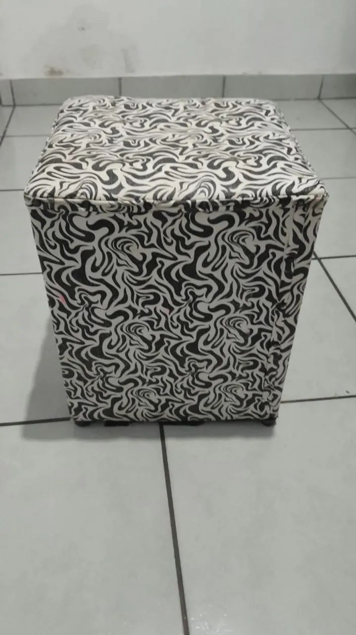 Cesto de roupa e 2 puff  - Foto 2
