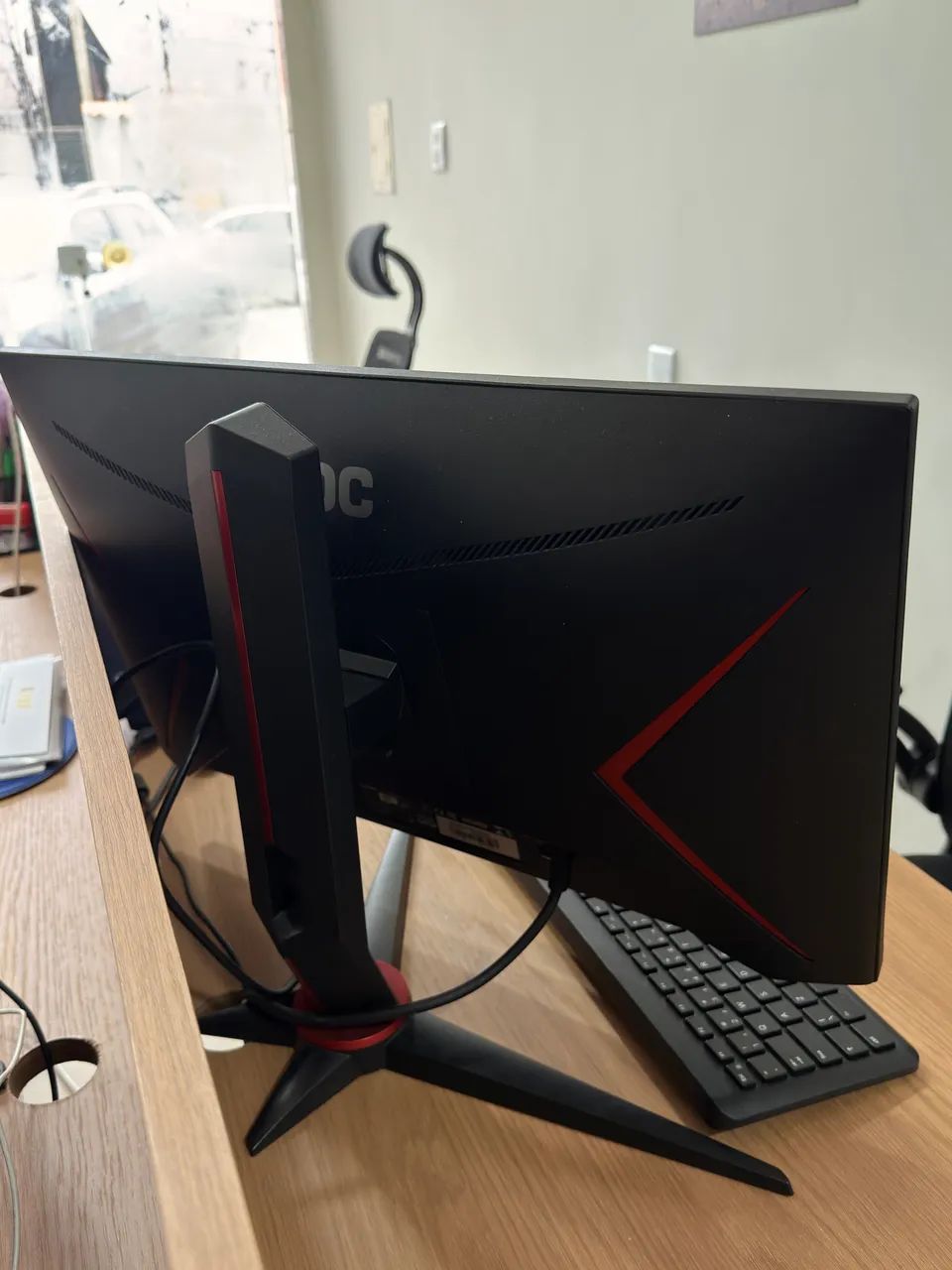 Monitor AOC hero 144hz 24p - Foto 2