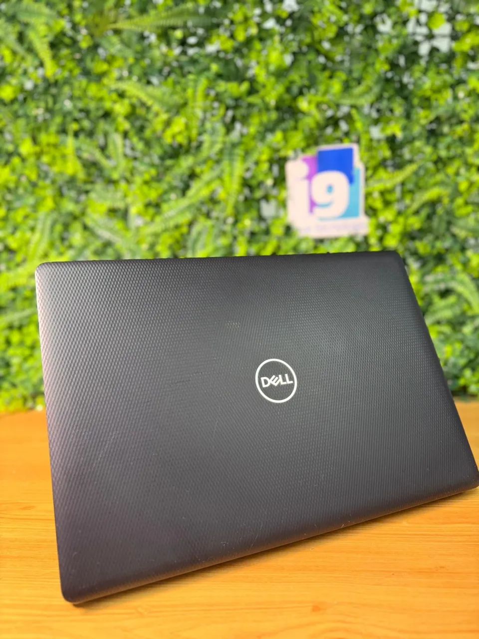 Notebook Dell Inspiron 15 P75F i5-8265U 8GB 256GB SSD NVME Fonte