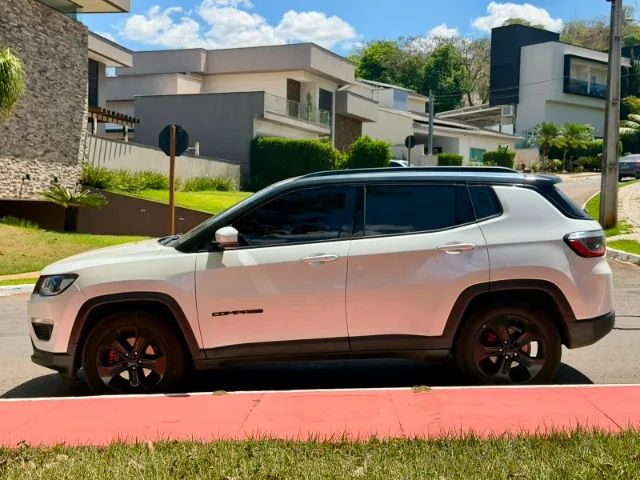 Jeep Compass Night Eagle 2.0 4X2 Flex 16V AUT 2018 - Foto 3