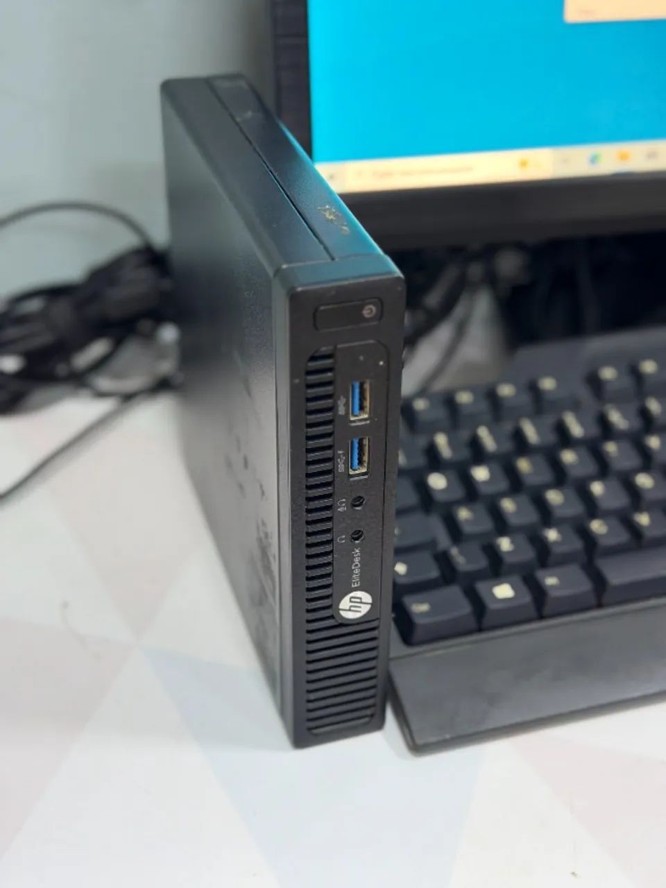 PC Completo HP EliteDesk 8GB RAM SSD 240GB com Monitor 22 Polegadas, Teclado e Mouse - Foto 2